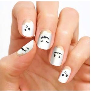 ColorStreet Ghostess With The Mostest **Retired**